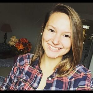 Meet your Posher, Rebecca