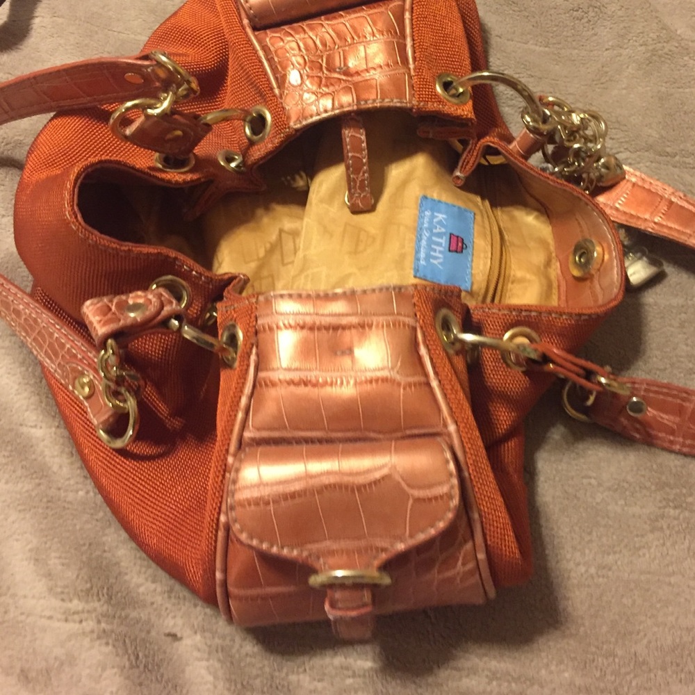 Purse - Picture 3 of 4