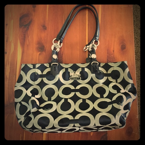 Coach Handbags - Coach Bag