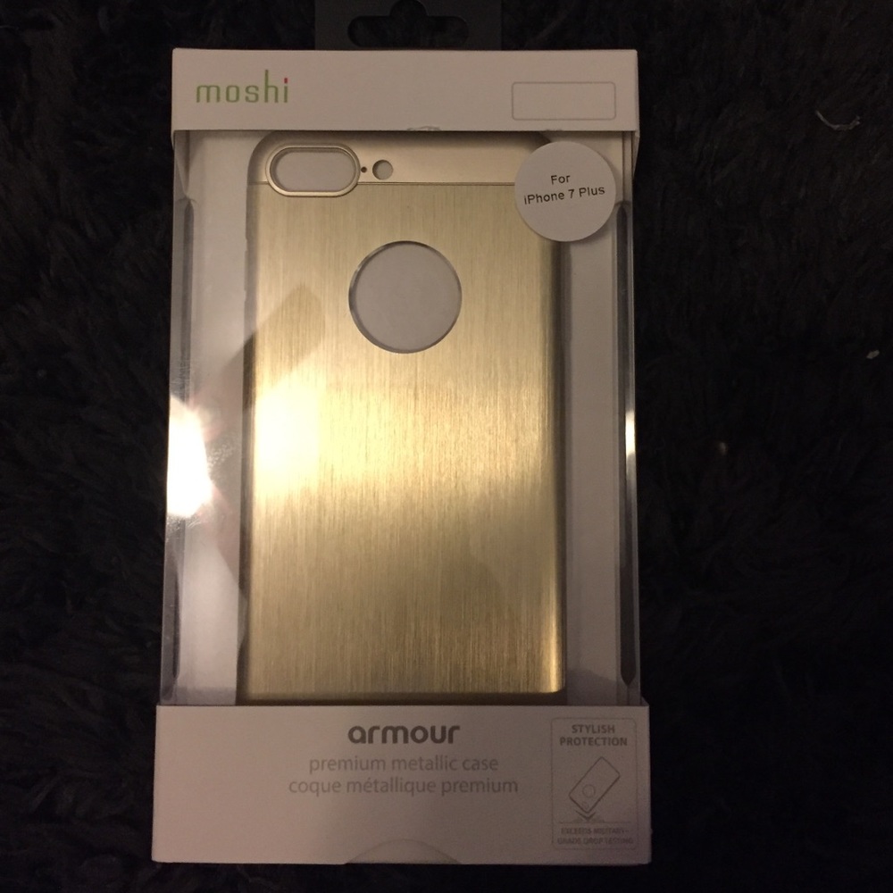 iPhone 7 plus moshi case
