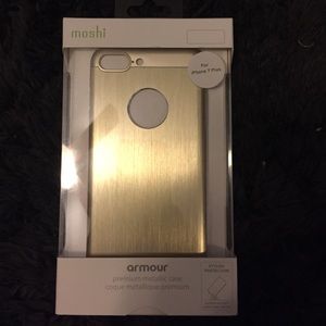 iPhone 7 plus moshi case