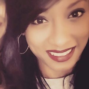 Meet your Posher, Vicky