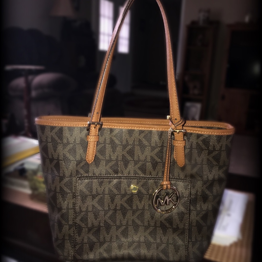 Michael Kors tote