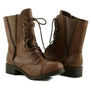 Soda lace up, mid calf, combat boots.