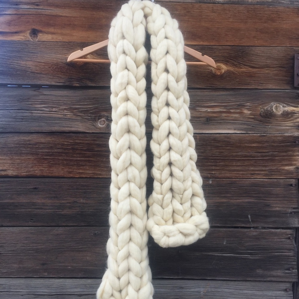 GIANT KNIT Wool SCARF COWL, Exteme knitting Scarf