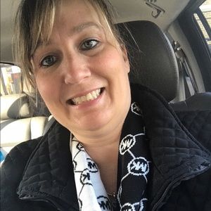 Meet your Posher, Dana