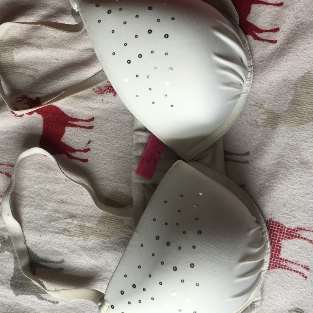 Cute bra