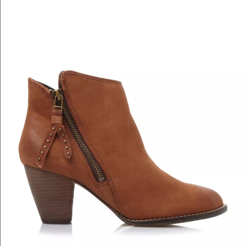 Steve Madden Whysper Cognac Booties