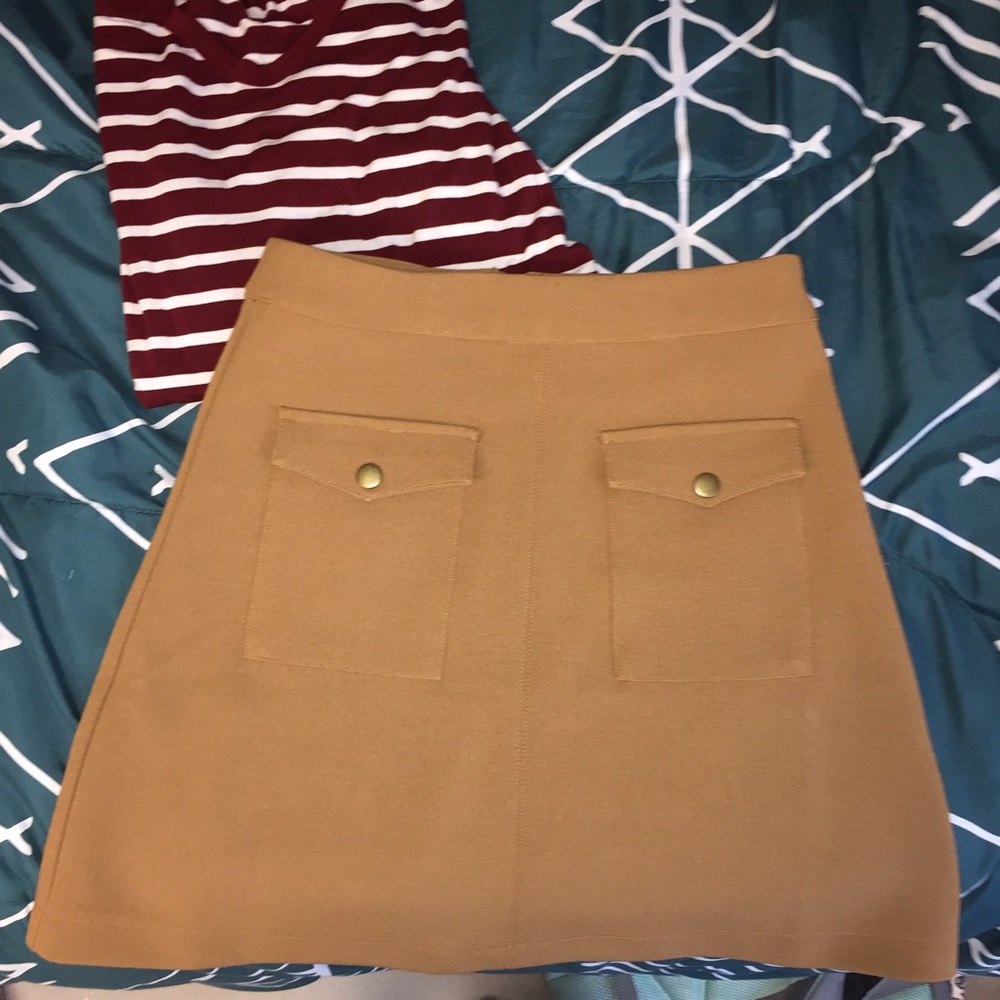 H&M Fashion Skirt ✨ NWOT!