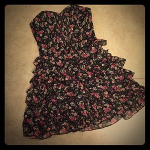 Floral strapless sweetheart mini dress