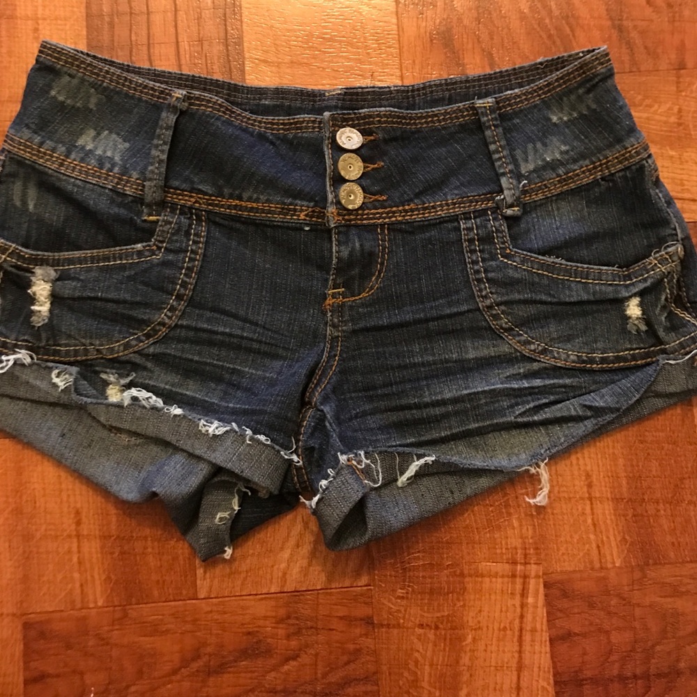 Juniors size 9 shorts