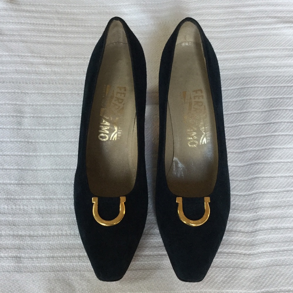 Salvatore Ferragamo blue suede pumps