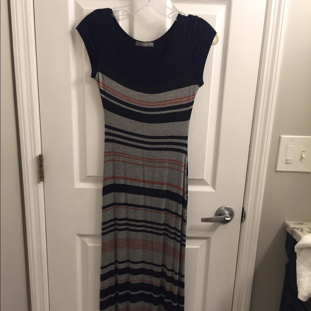 Short sleeve maxi dress