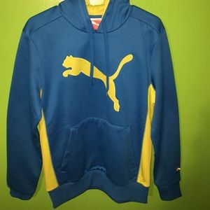Women's puma sweater size S worn once