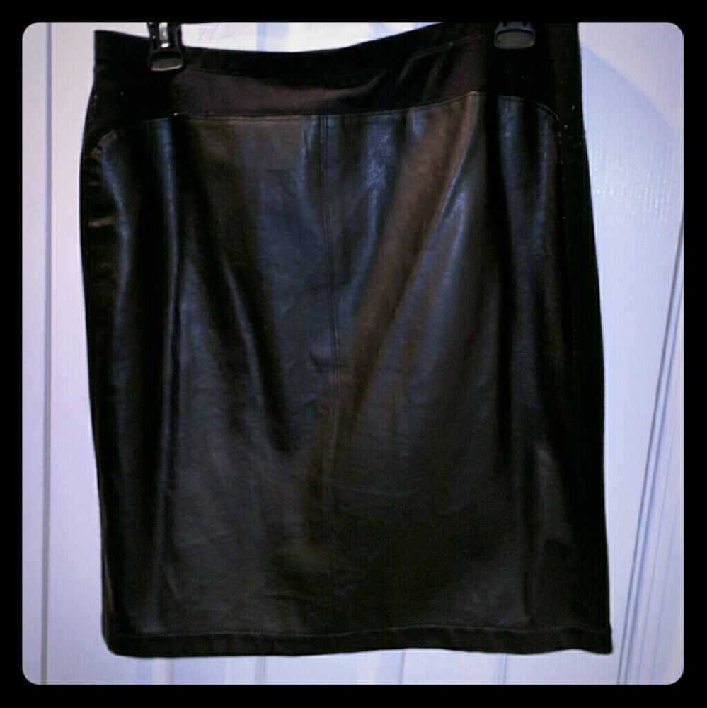 Plus Leather-look pencil skirt with banded details
