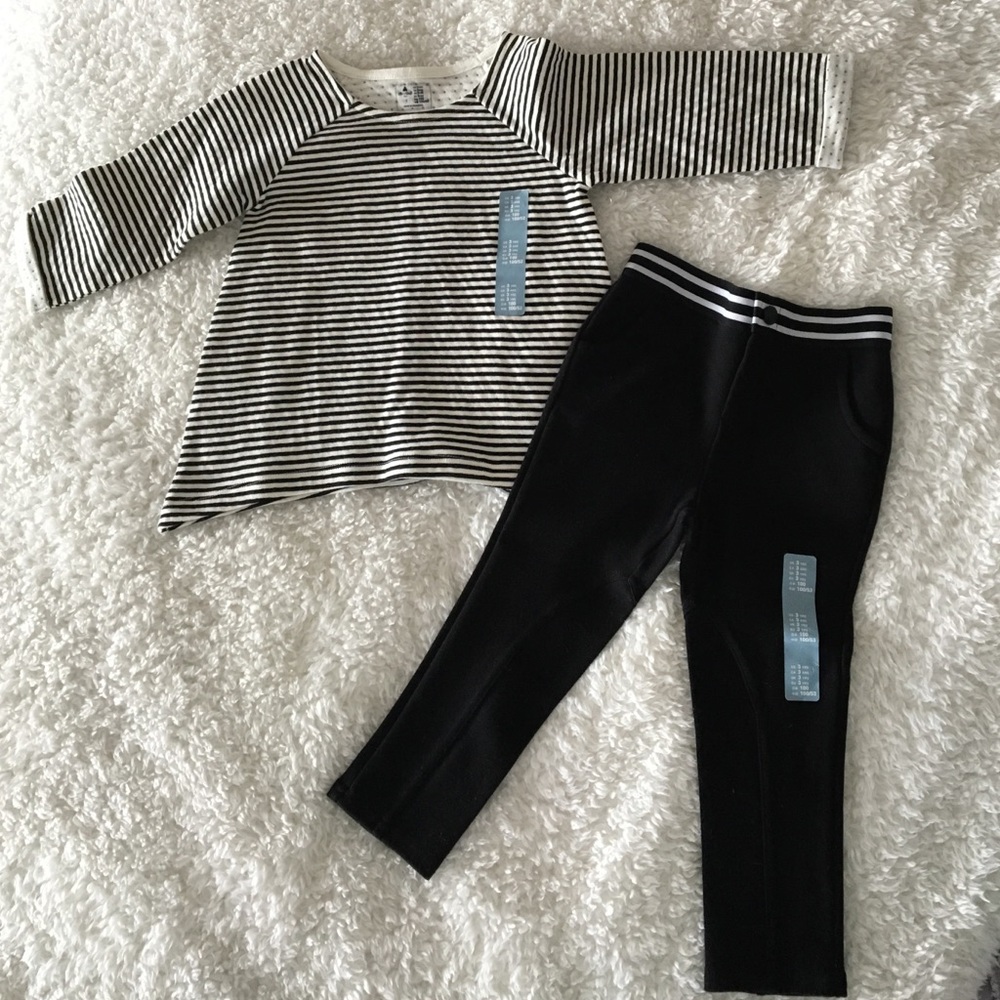 NWT baby gap two piece black and white