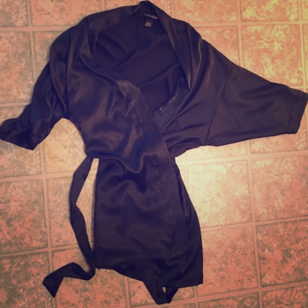 Victoria's Secret very sexy kimono robe
