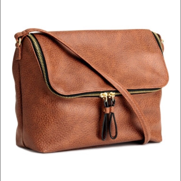 H&M Handbags - 🎉 HP🎉 H&M Brown Shoulder Bag