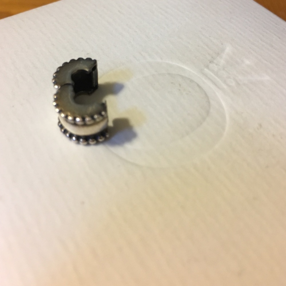 Pandora clip