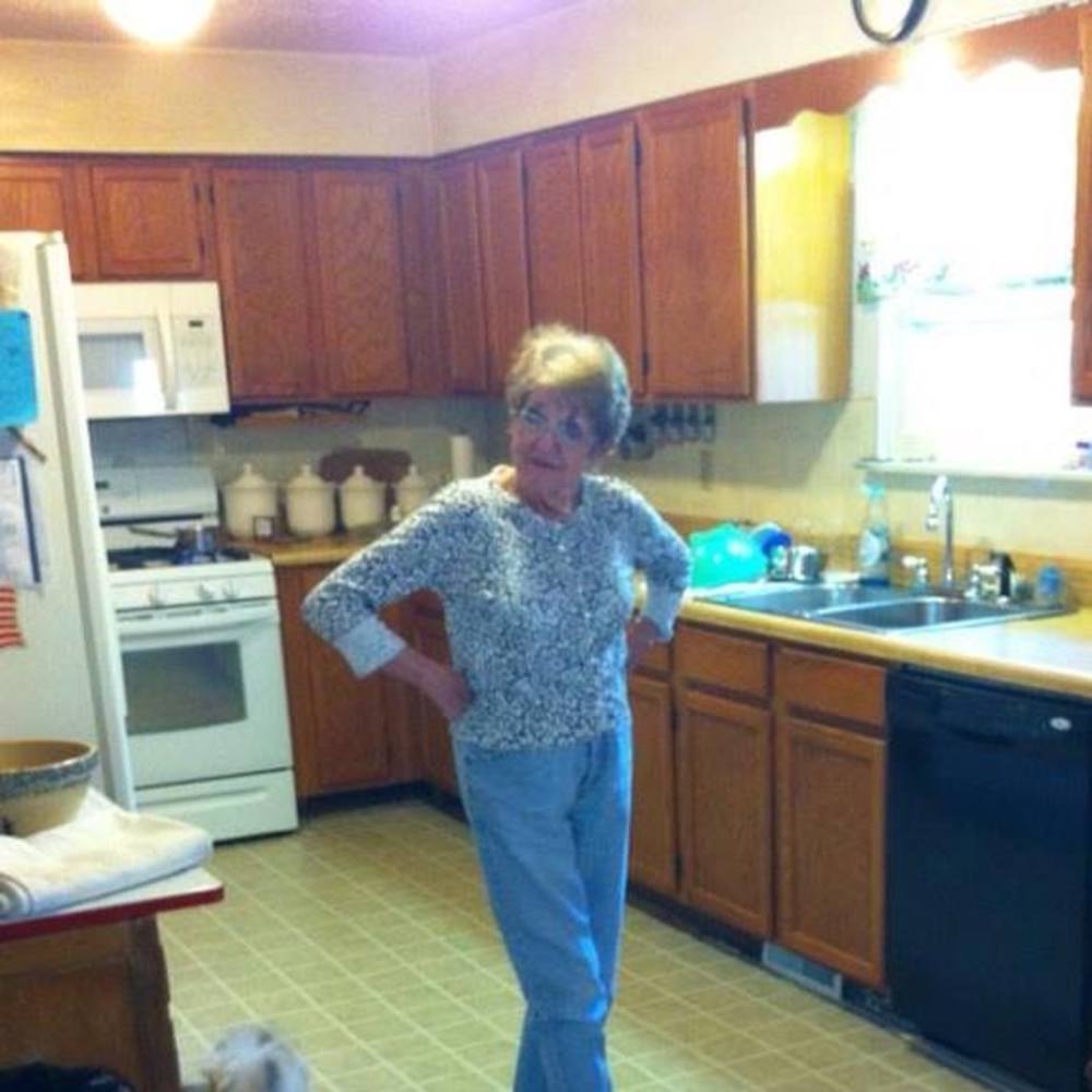 Meet your Posher, Joyce