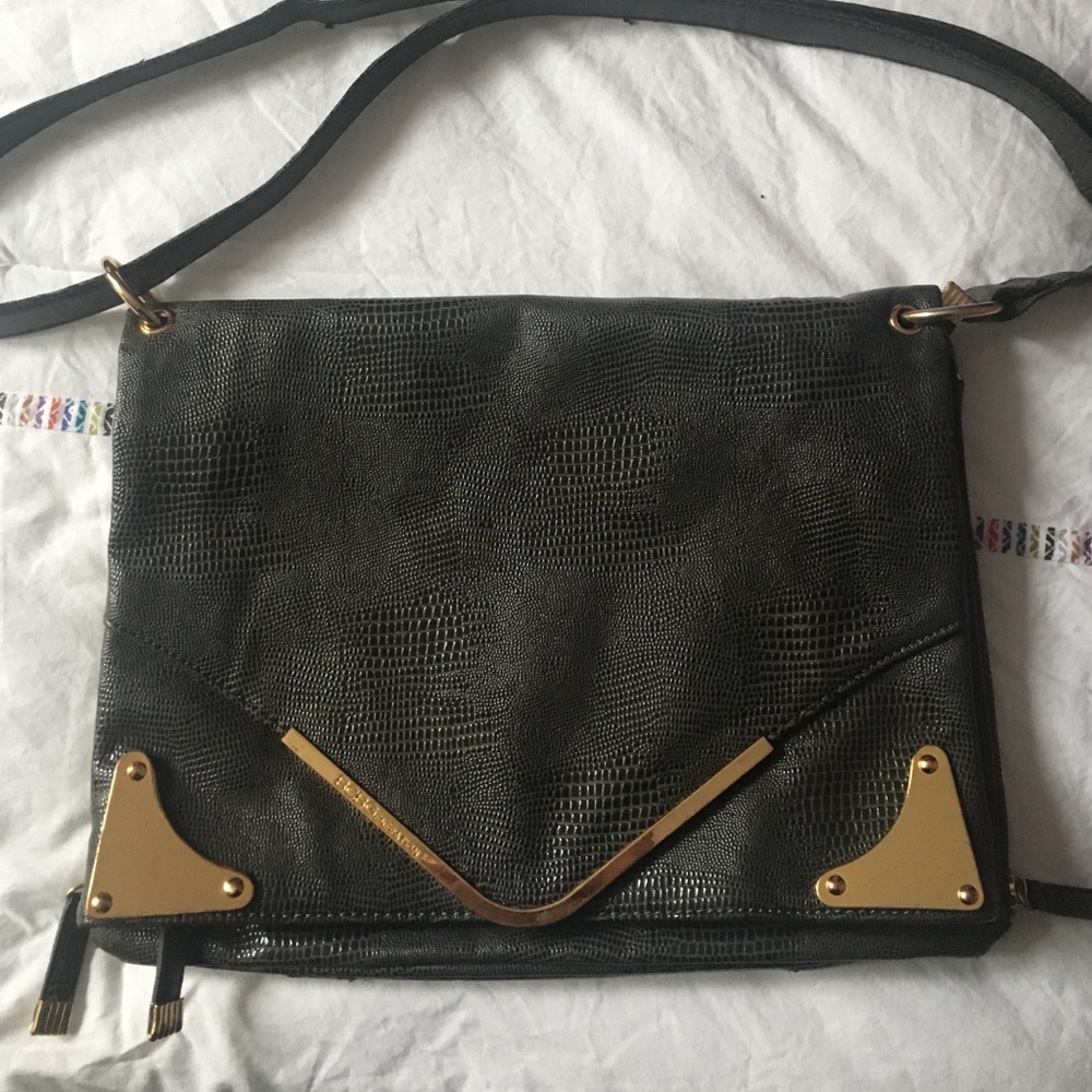 Bcbg crossbody/shoulder bag