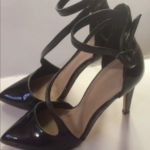 Zara Size 8 Trafaluc Black Patent Leather Heels
