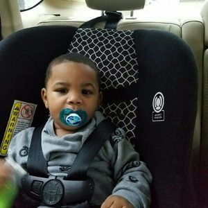 Meet your Posher, Crystal