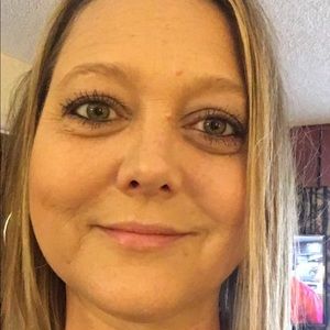 Meet your Posher, Carolyn