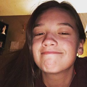 Meet your Posher, Leeann