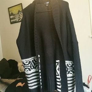 NWOT Large oversized women's sweater cardigan NWOT Large oversized women's sweater cardigan