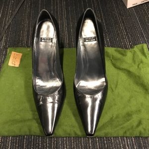 STUART WEITZMAN Black Leather Pump- Size 6 1/2