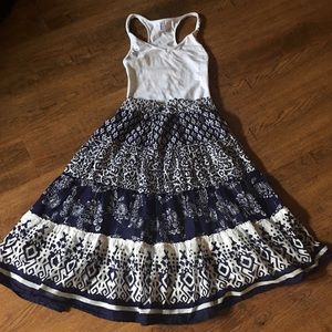 🔴FINAL PRICE🔴NWOT: Blue & White Full Skirt