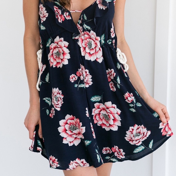 LAST 1 (XS) CHARMED Dress - Navy - Picture 5 of 6