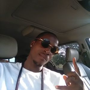 Meet your Posher, Carlos