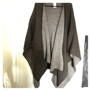Women's wrap shawl poncho cape