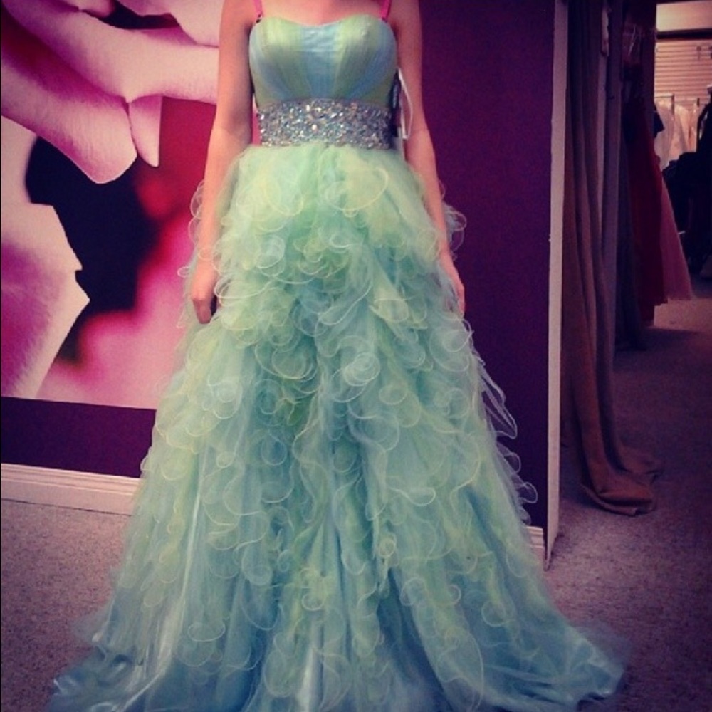 PROM DRESS!