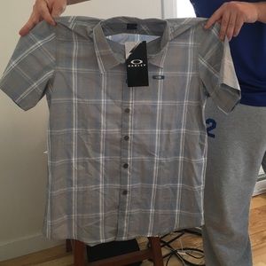 Oakley short sleeve button up