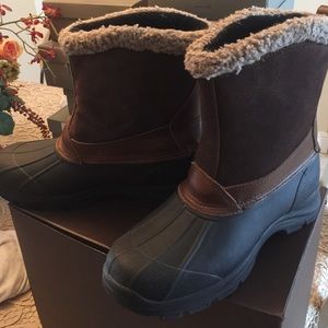 Men's waterproof boots/only worn once !!