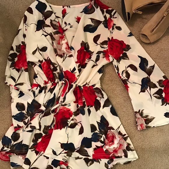 Floral romper - Picture 1 of 4