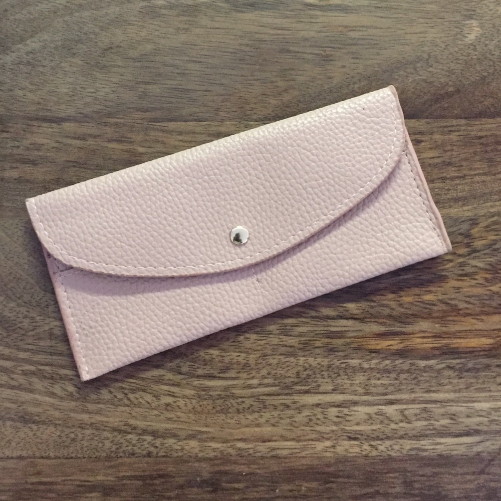 Pink wallet - FREE with qualifying purchase