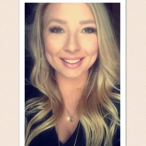 Meet your Posher, Alyssa