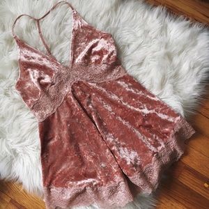 NWOT FREE PEOPLE SLIP