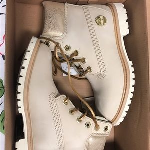 Timberlands Women size 6