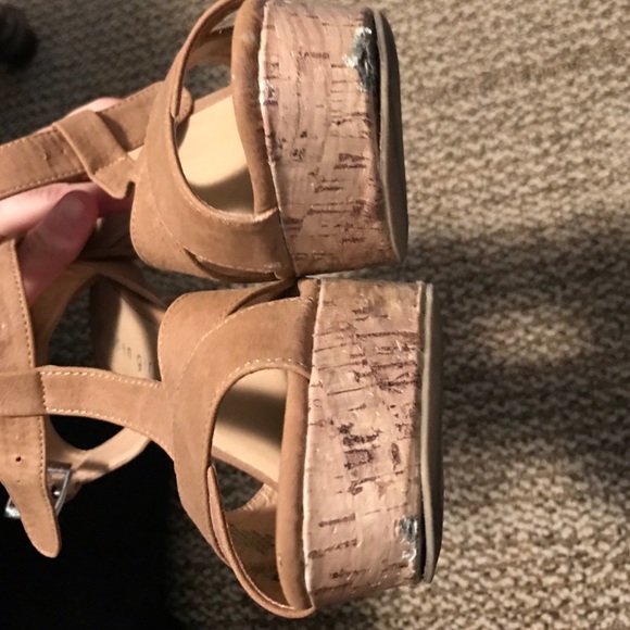 Madden Girl platform sandal heels - Picture 3 of 3