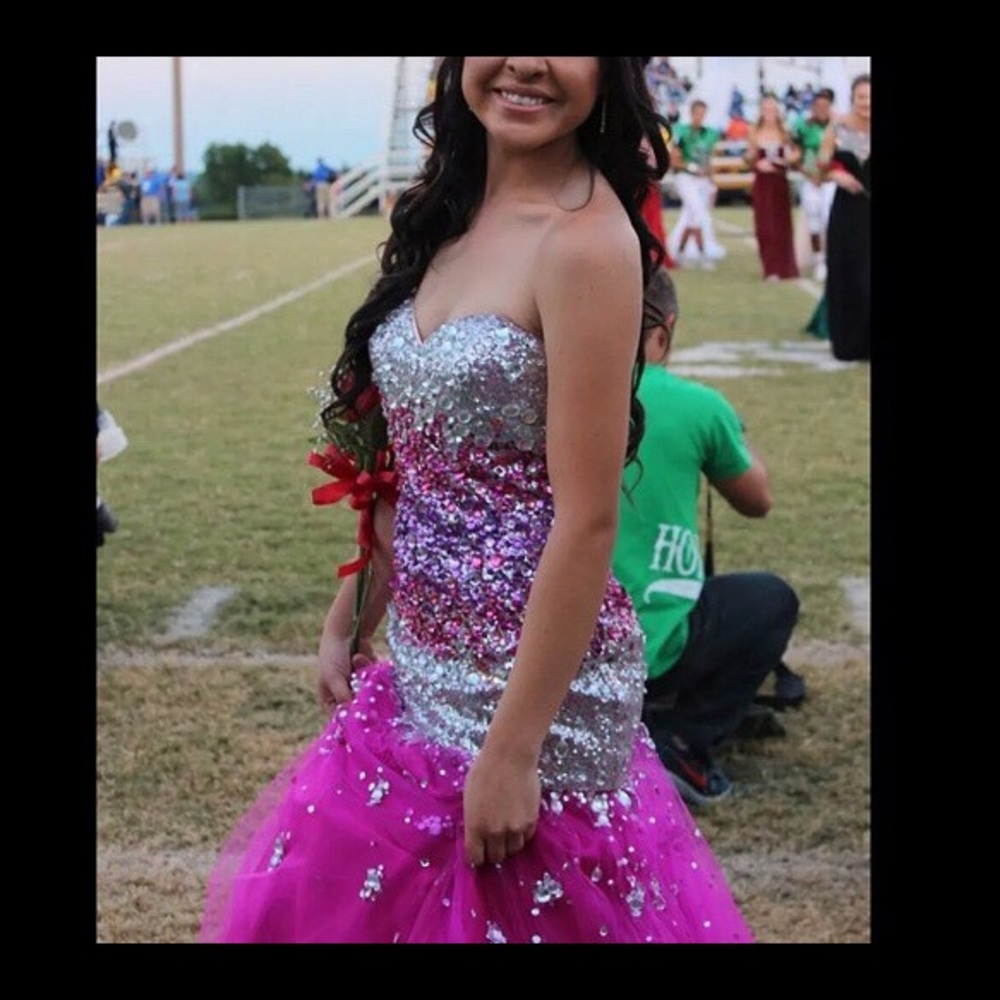 Prom dress !!