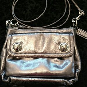 Authentic Poppy Coach bag