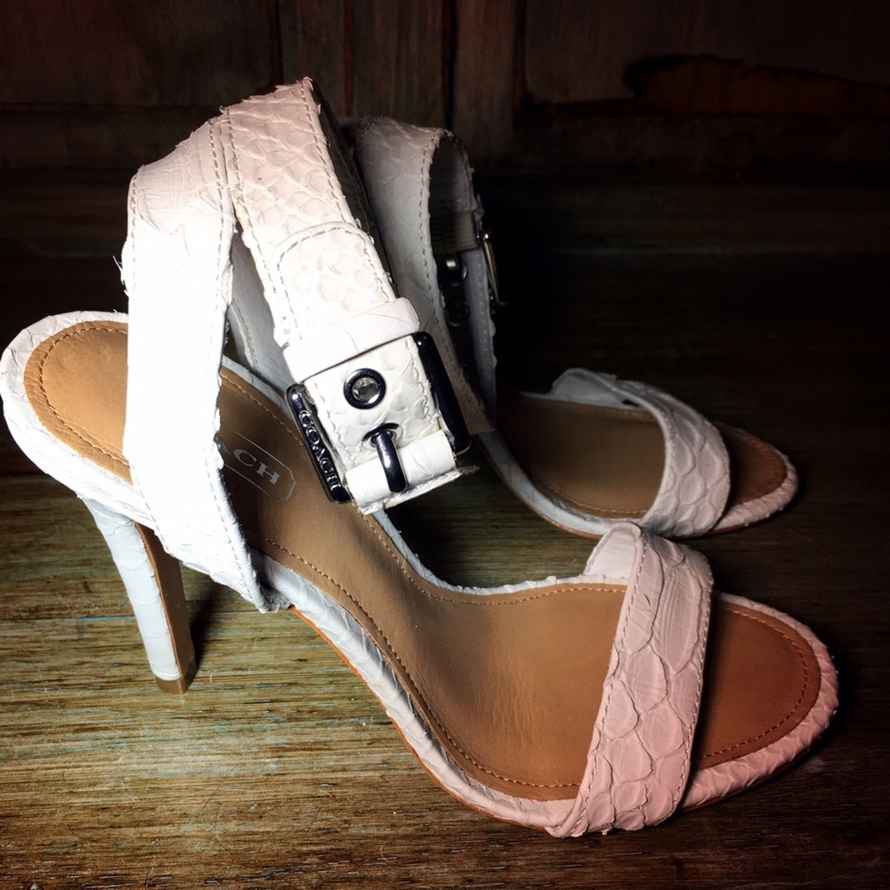 COACH Leighann Cut Snake Heel - Size 6