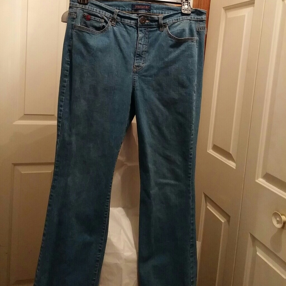 JEANS - Picture 3 of 4