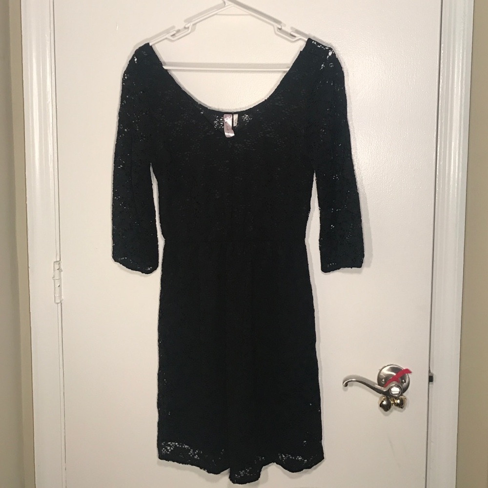 Medium black dress