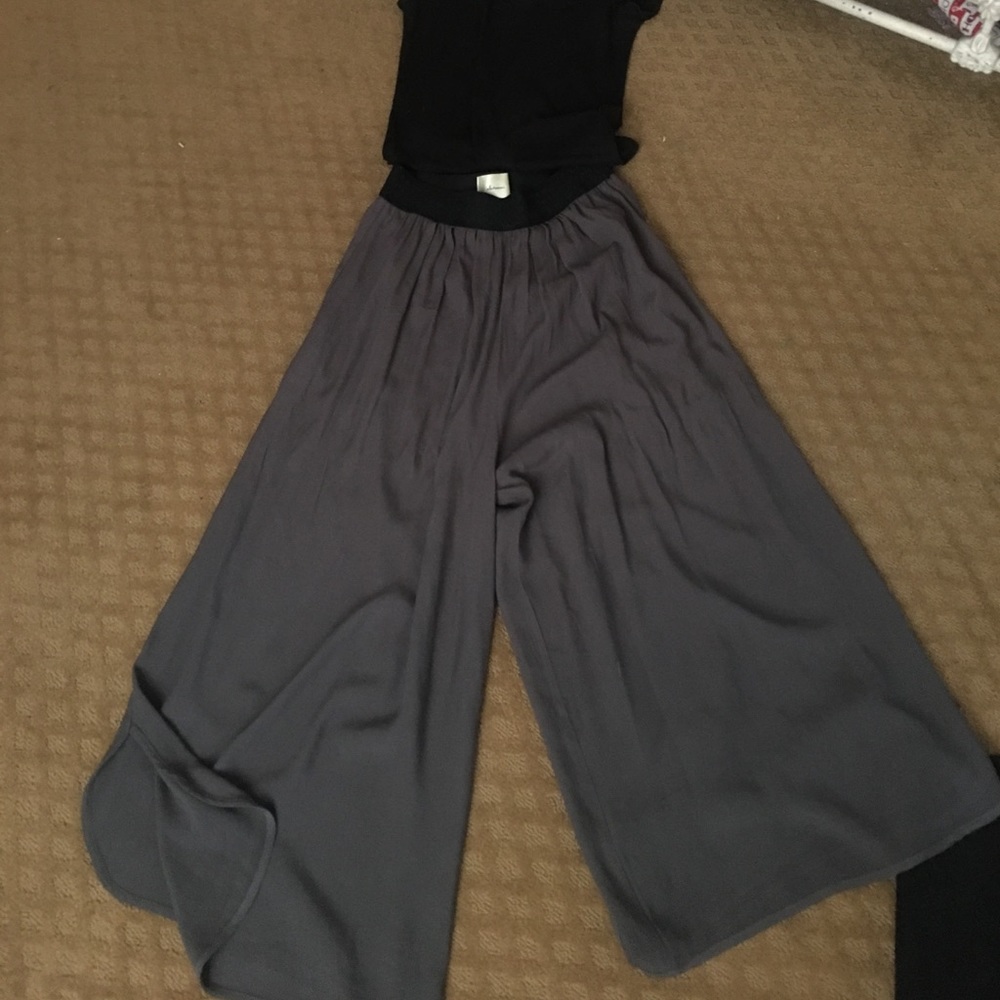 Anthropologie Gray cropped pants